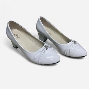 MingKe Women's Classic White Heels